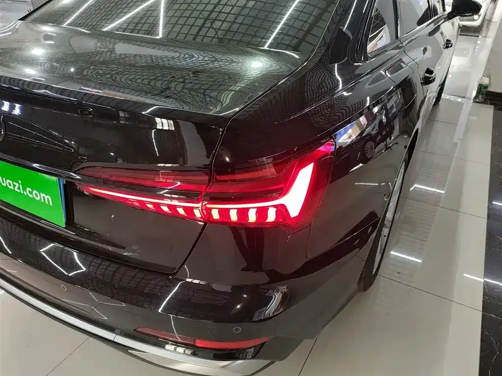 Audi A6L 2025 из CN, фото 10