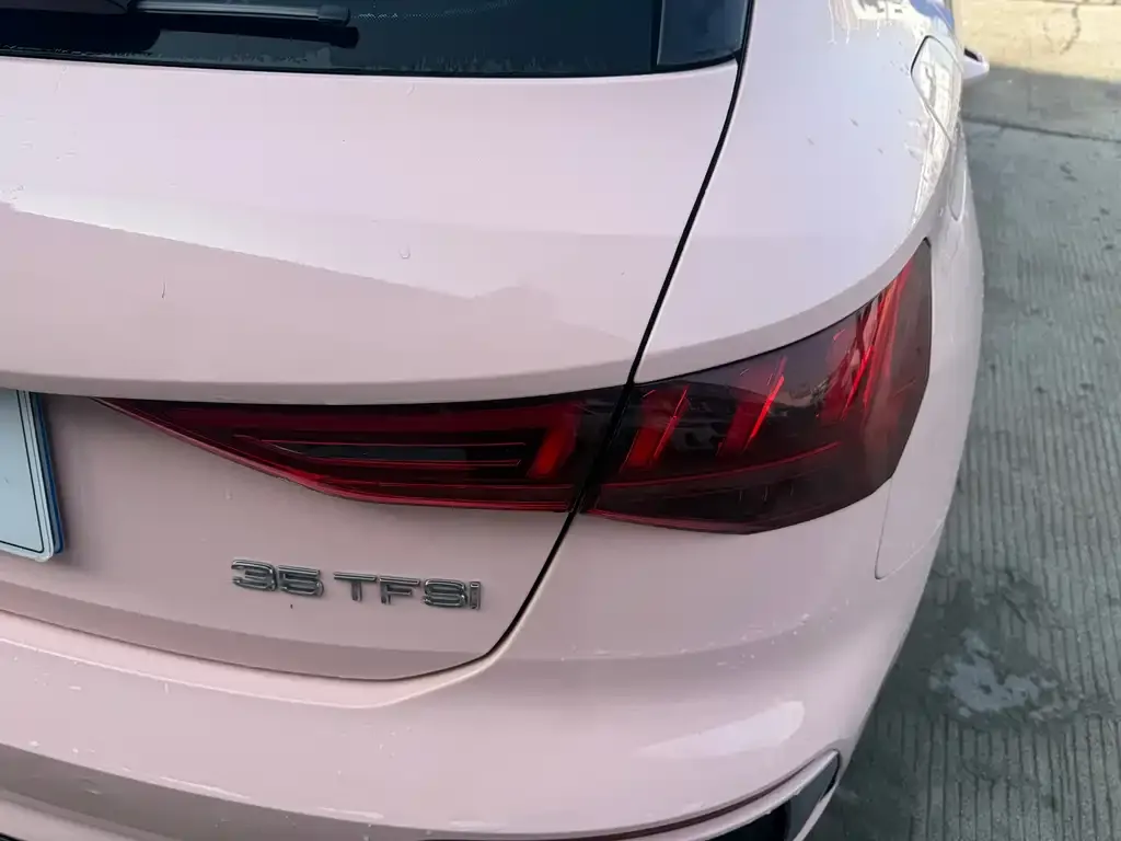 Audi A3 2023 из CN, фото 2