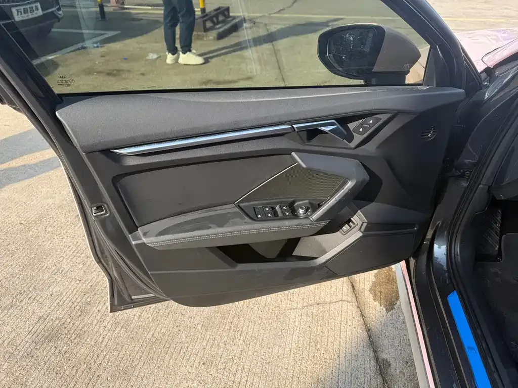 Audi A3 2023 из CN, фото 8