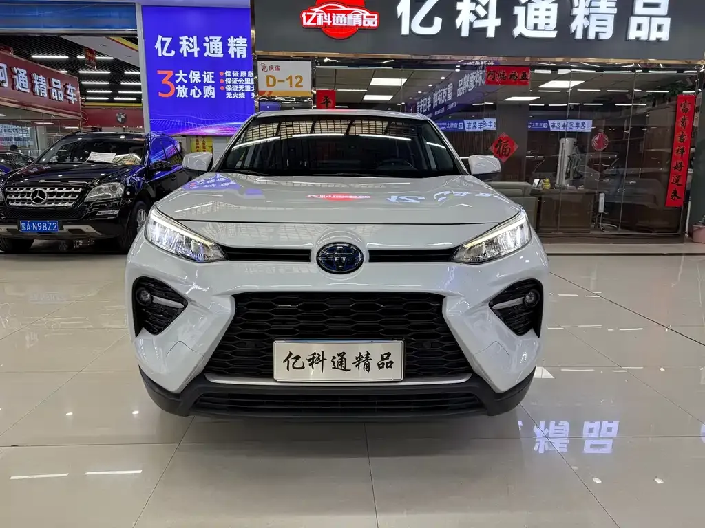 Toyota Wildlander — фото 2