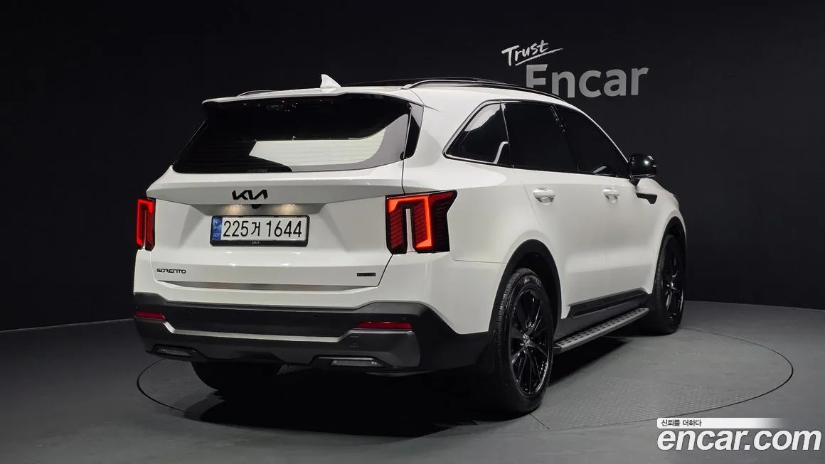Kia Sorento — фото 6