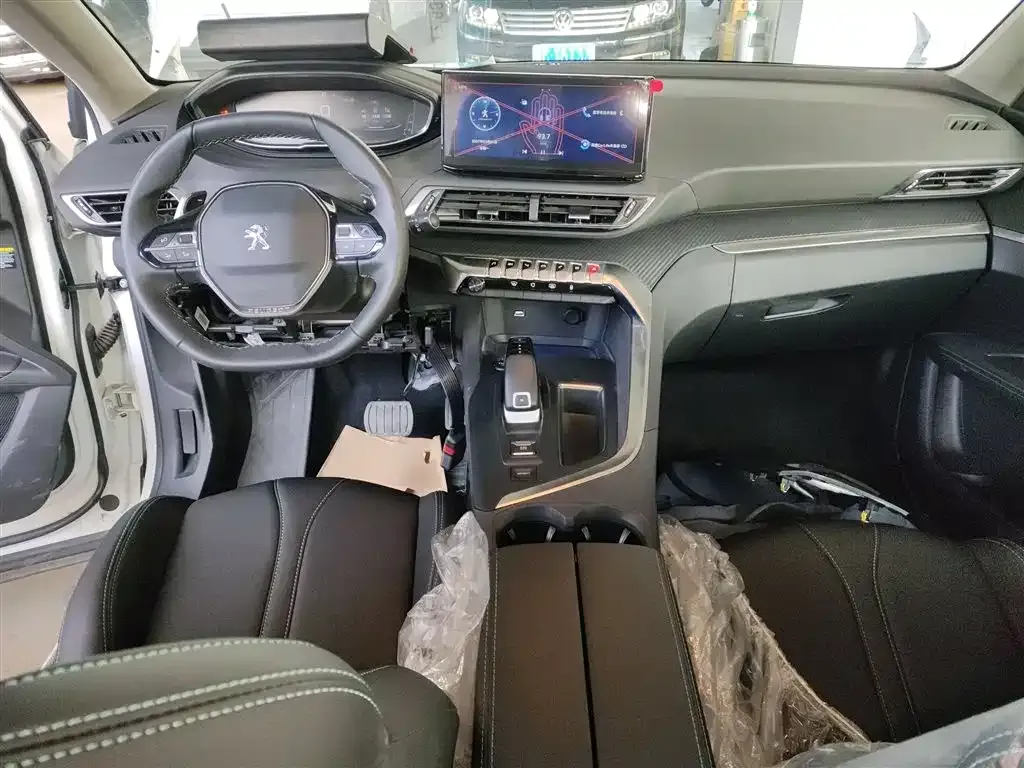 Peugeot 5008 2023 из CN, фото 10