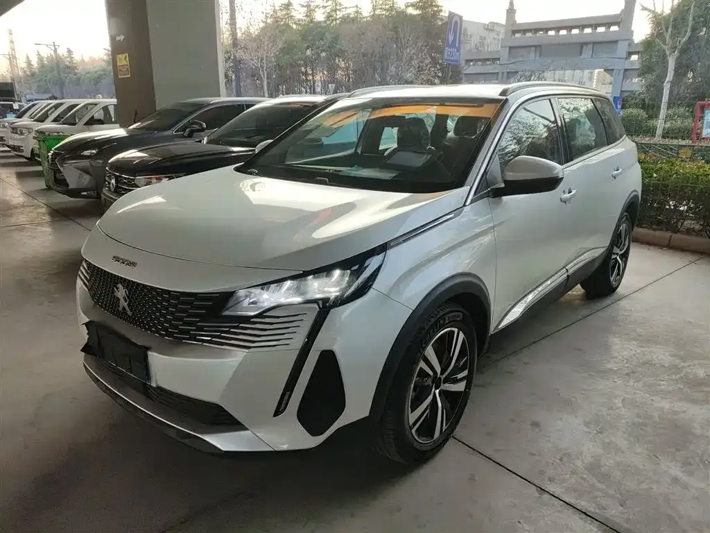 Peugeot 5008 2023 из CN, фото 3