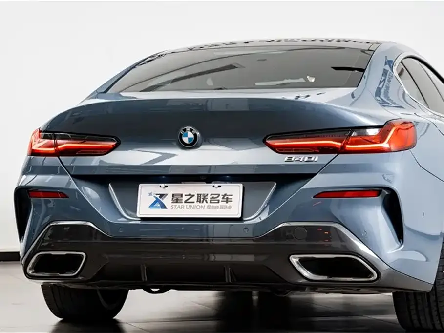 BMW 8 Series — фото 3