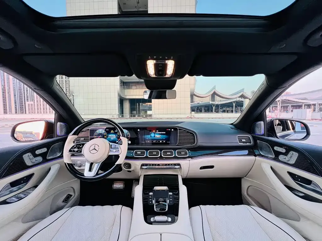 Mercedes-Benz GLS — фото 6