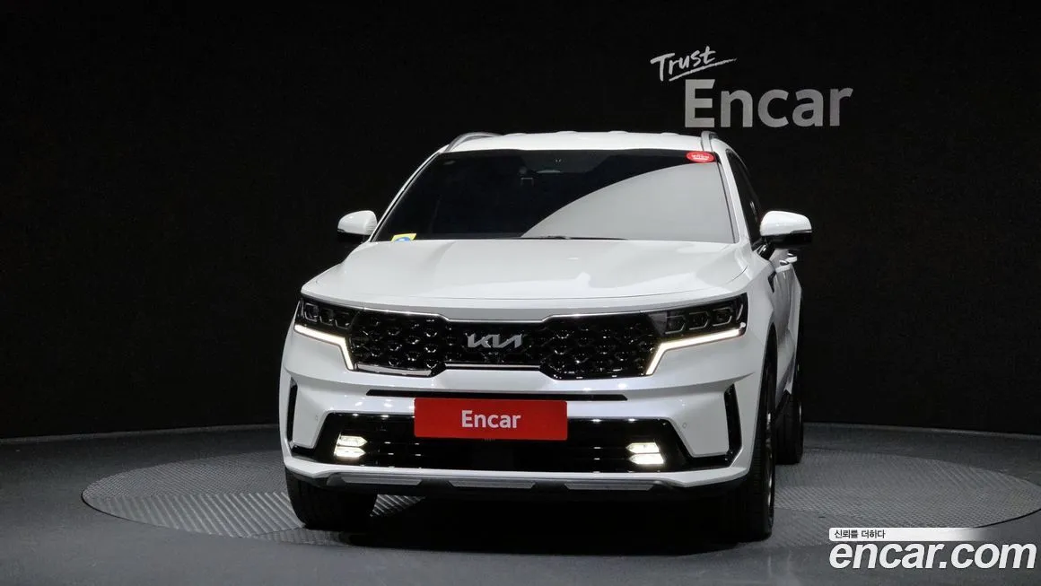 Kia Sorento — фото 9