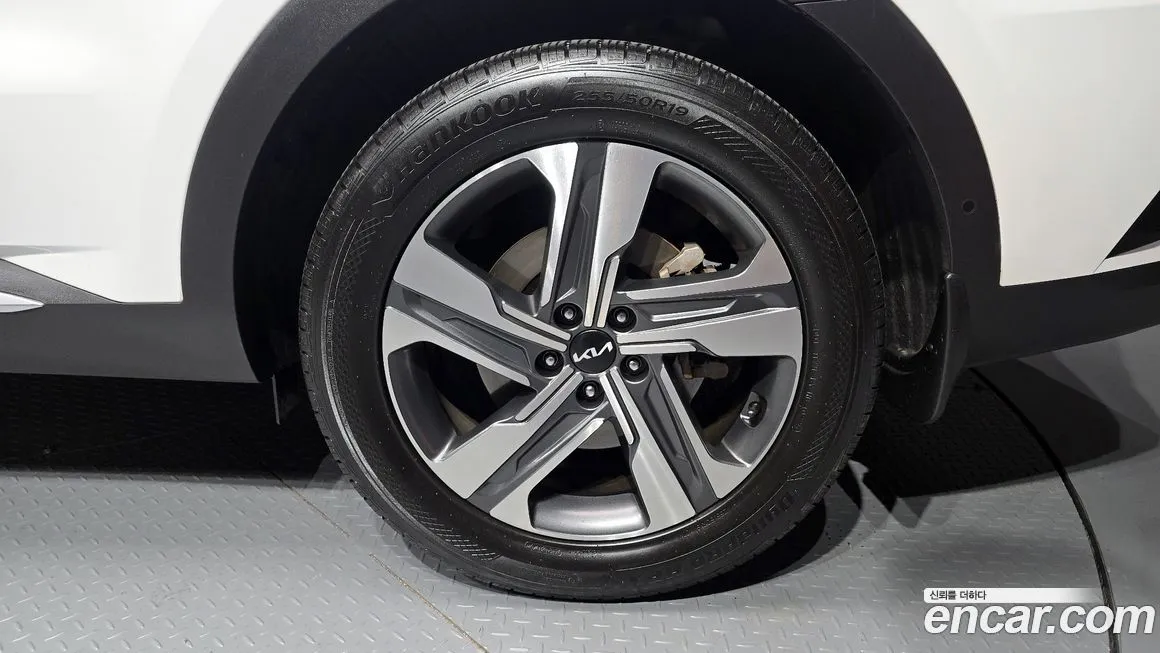 Kia Sorento — фото 5