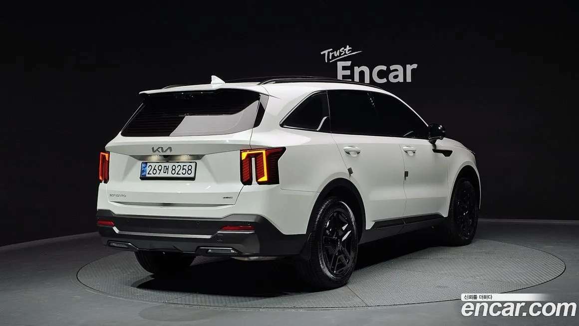 Kia Sorento — фото 3
