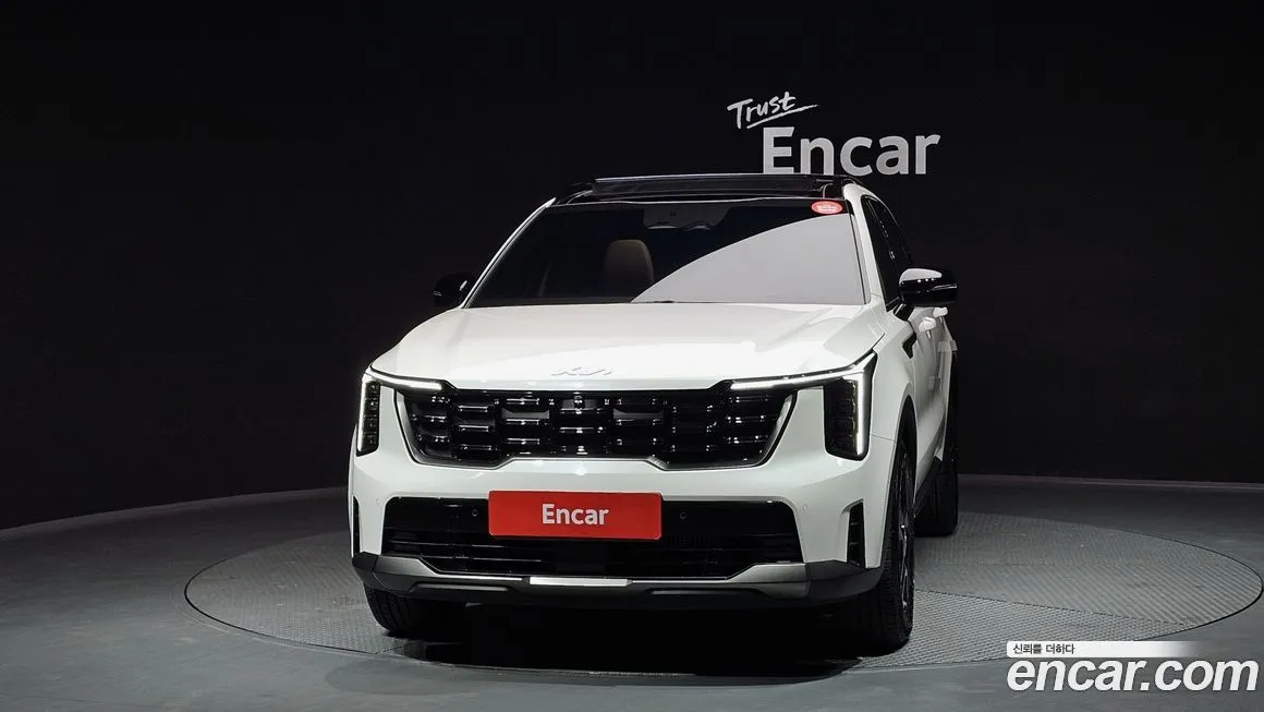 Kia Sorento — фото 10
