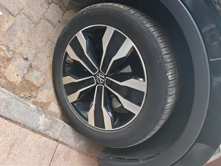 Volkswagen Tiguan L 2022 из CN, фото 8