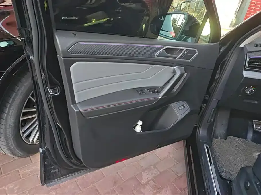 Volkswagen Tiguan L 2022 из CN, фото 4