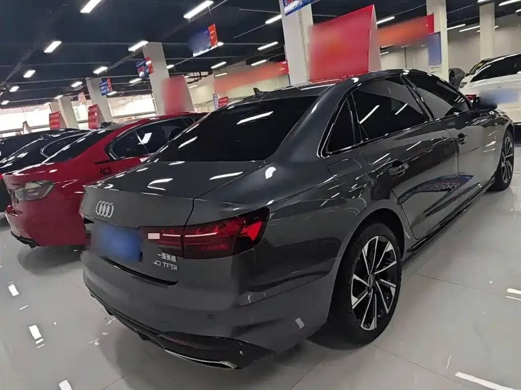 Audi A4L 2023 из CN, фото 8