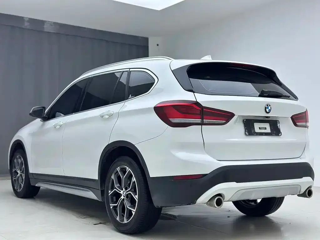 BMW X1 — фото 4