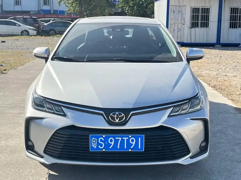 Toyota Corolla 2022 из CN, фото 3