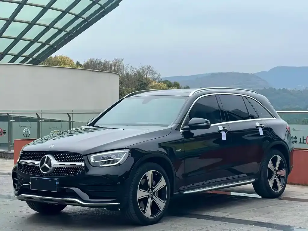 Mercedes-Benz GLC — фото 1