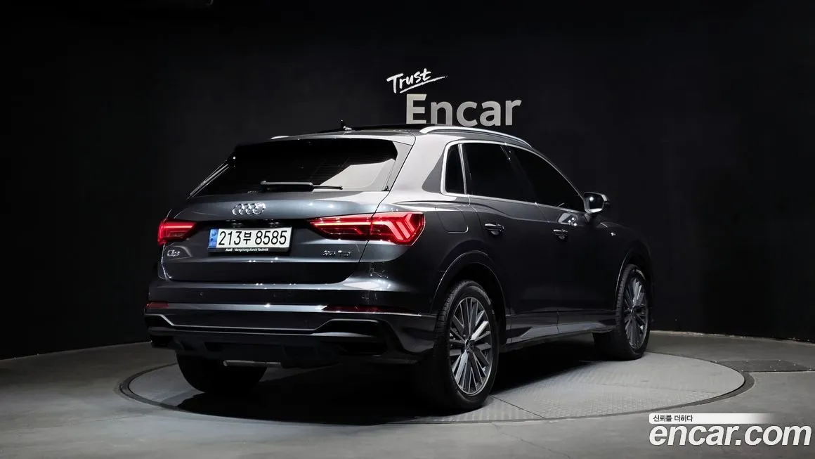 Audi Q3 — фото 10
