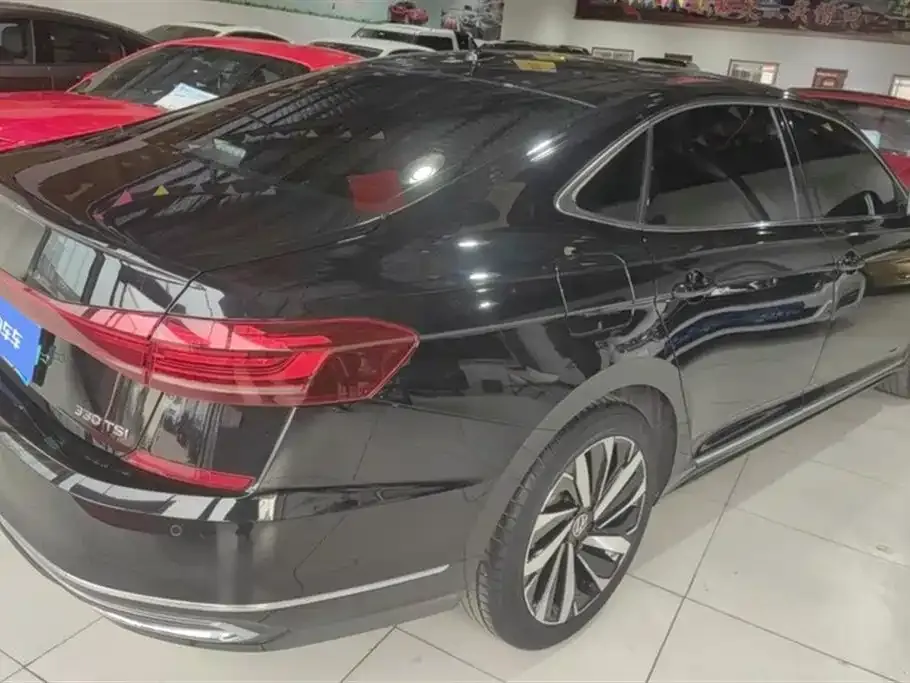 Volkswagen Passat — фото 5