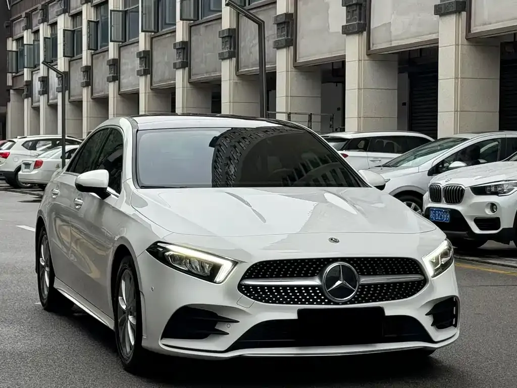 Mercedes-Benz A-Class — фото 1