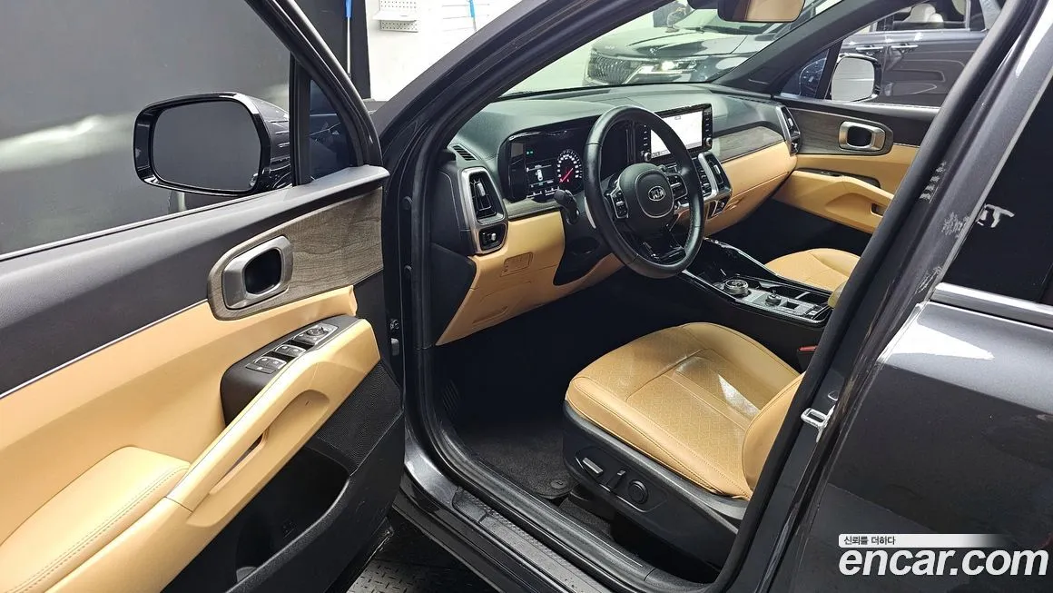 Kia Sorento — фото 8