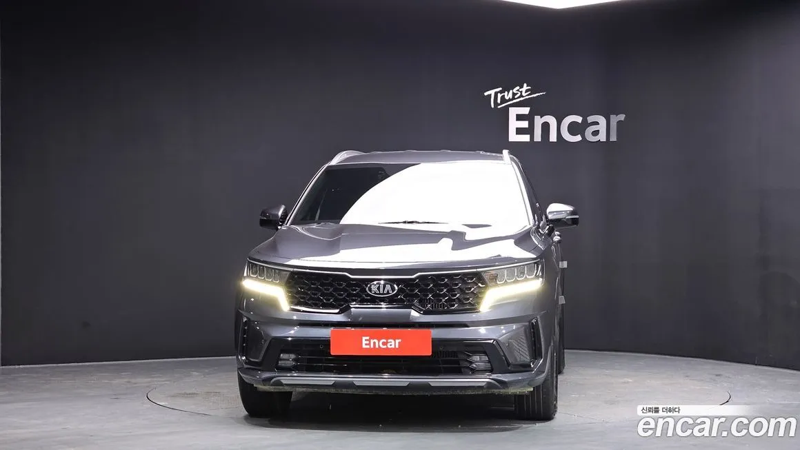 Kia Sorento — фото 10