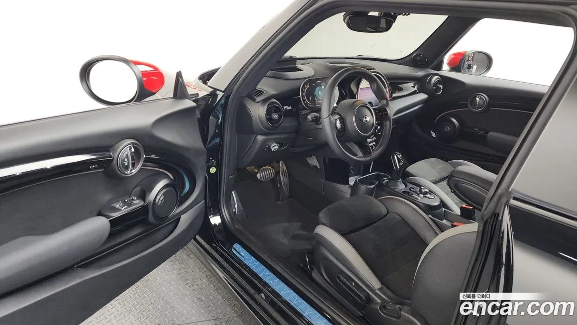 Mini Cooper 2023 из KR, фото 10