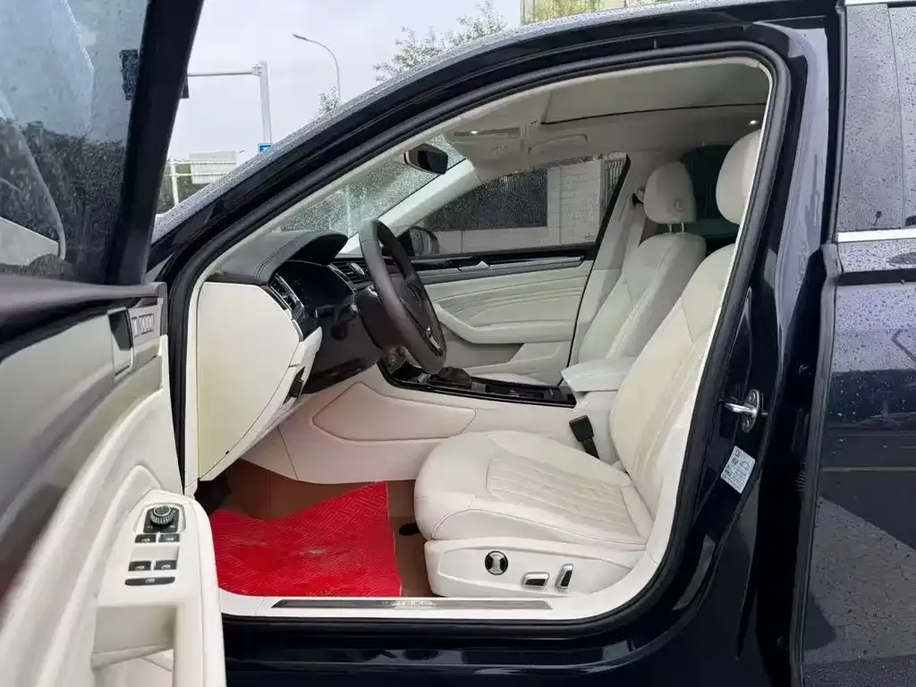 Volkswagen Phideon 2021 из CN, фото 4