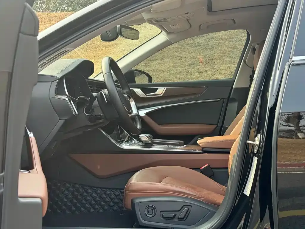Audi A6 (Import) 2021 из CN, фото 2