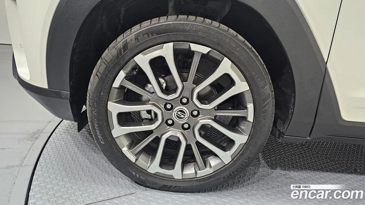 KG Mobility (Ssangyong) Torres — фото 9