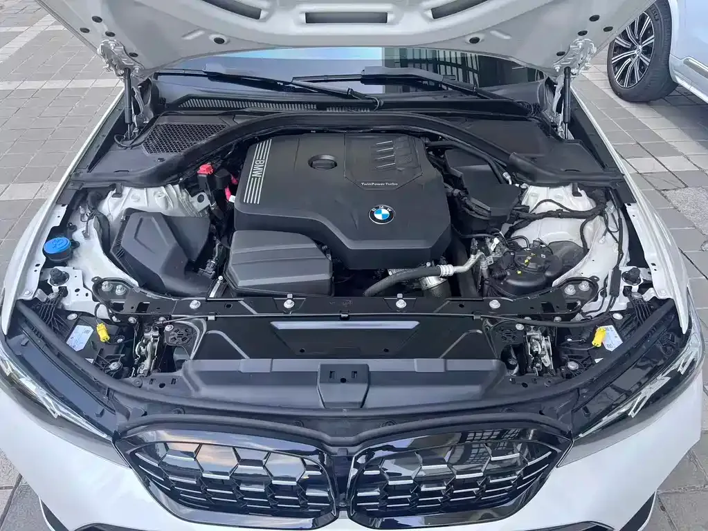 BMW 3 Series 2024 из CN, фото 7