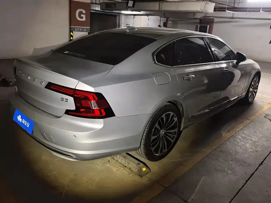 Volvo S90 — фото 7