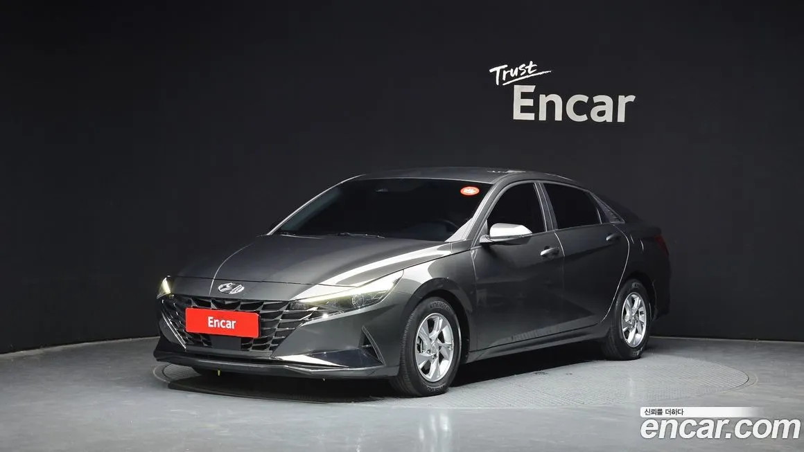 Hyundai AVANTE — фото 1