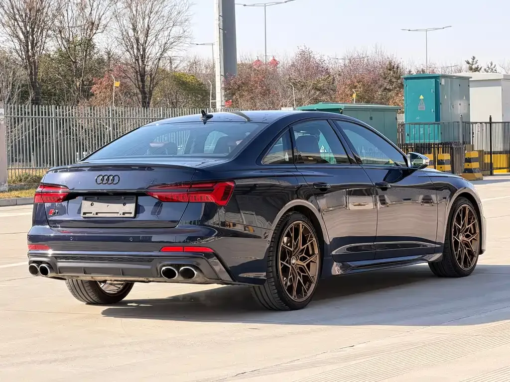 Audi S6 2021 из CN, фото 7