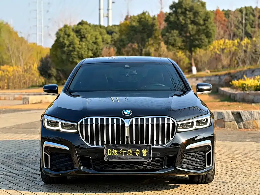 BMW 7 Series — фото 5