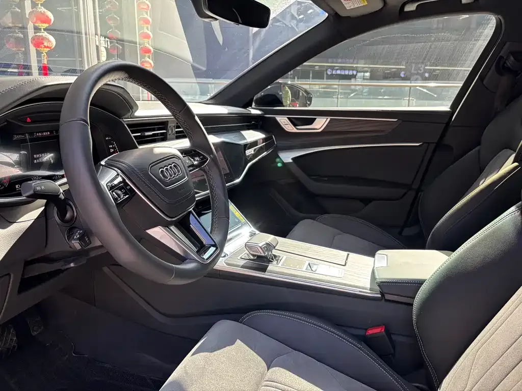 Audi A6L 2025 из CN, фото 4