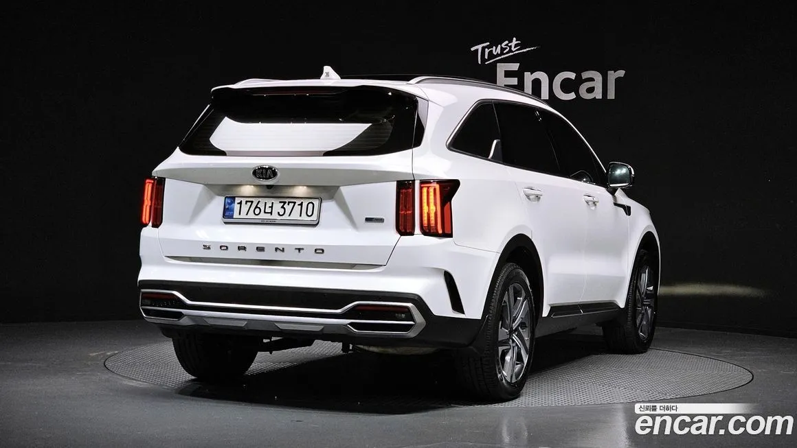 Kia Sorento — фото 4