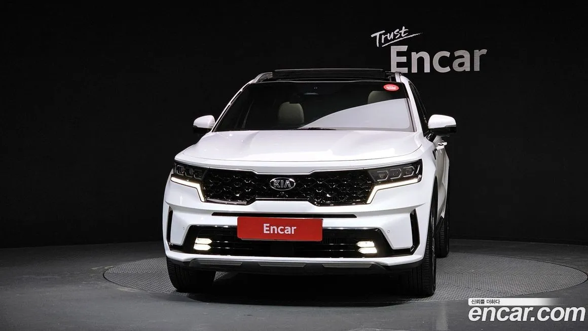 Kia Sorento — фото 8
