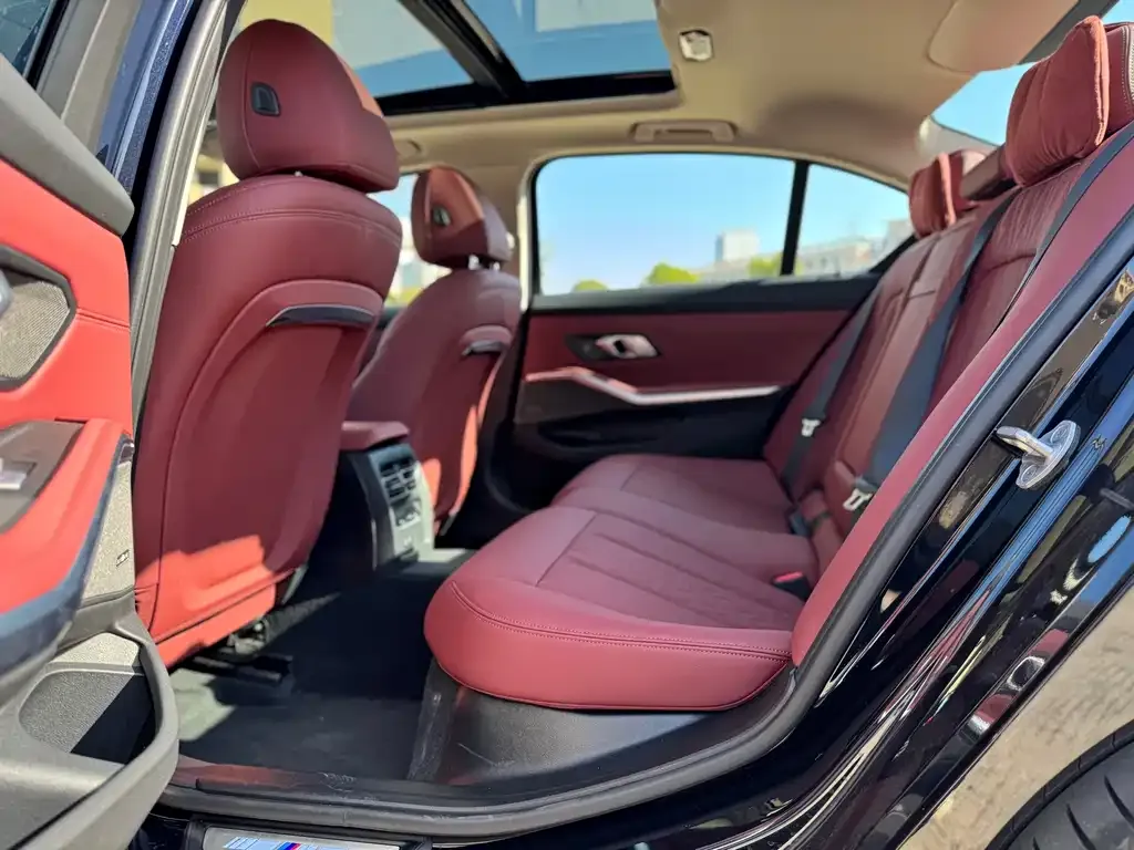 BMW 3 Series 2024 из CN, фото 4