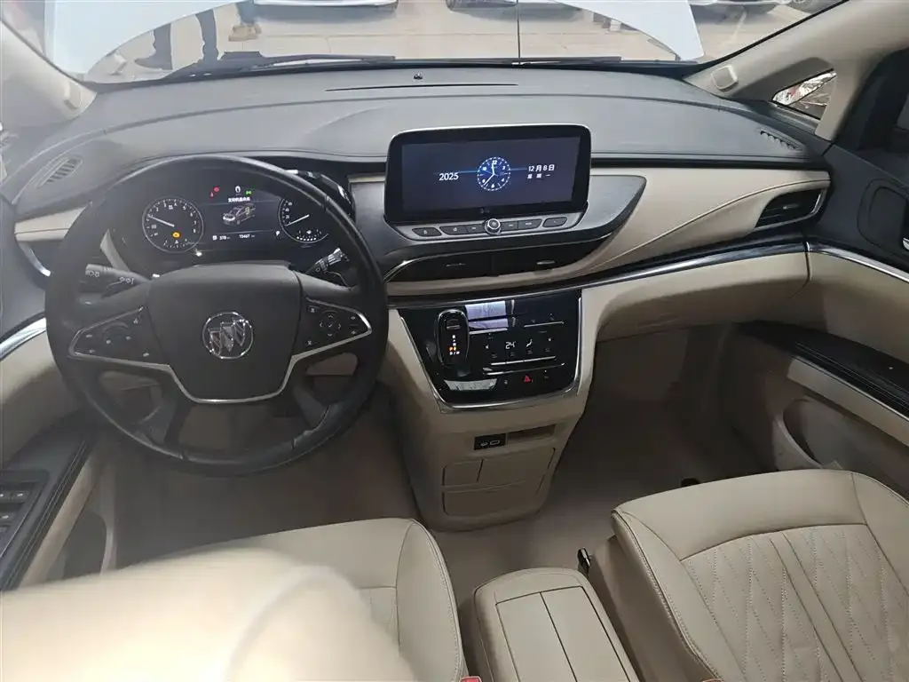 Buick GL8 2024 из CN, фото 10