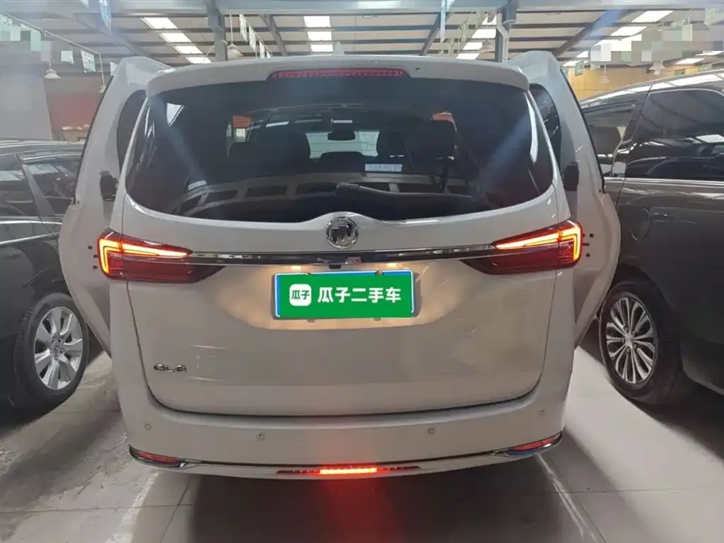 Buick GL8 2024 из CN, фото 6