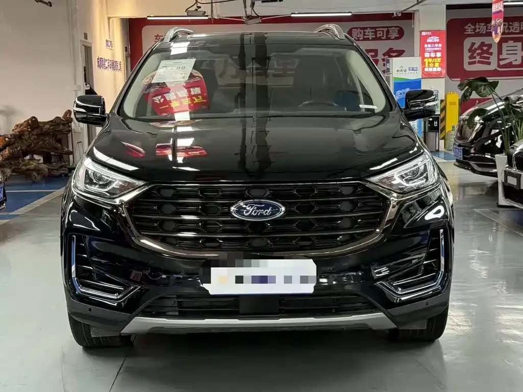 Ford Edge — фото 9