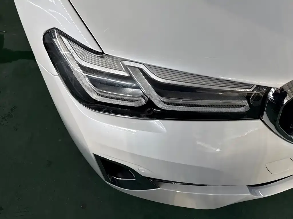 BMW 5 Series 2022 из CN, фото 7