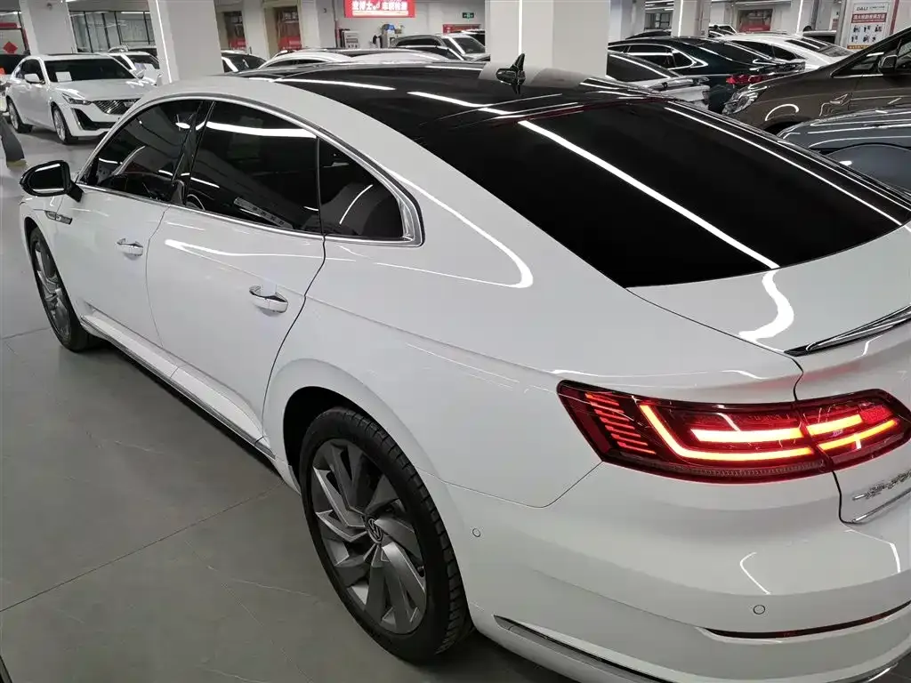 Volkswagen CC 2022 из CN, фото 8