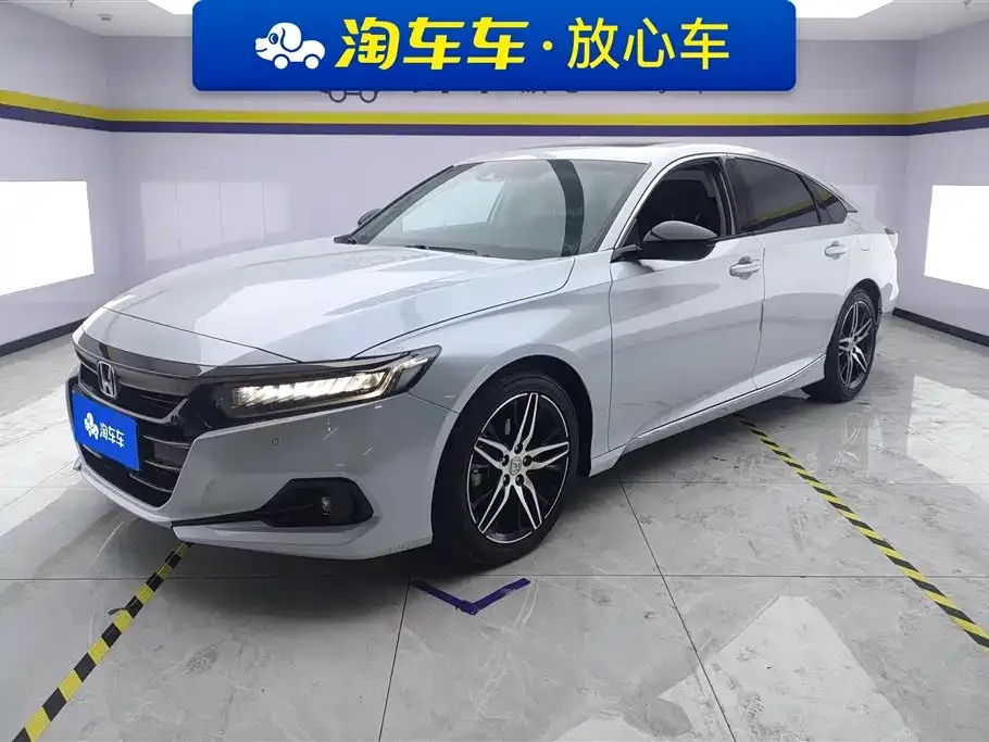 Honda Accord — фото 1