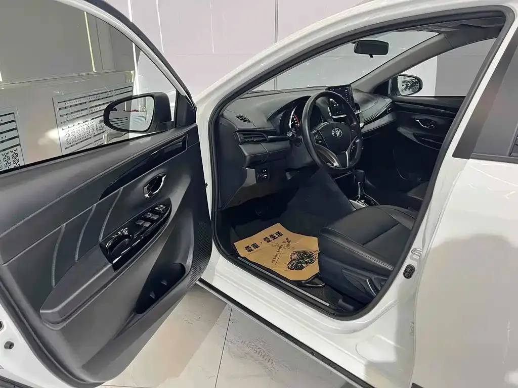 Toyota Yaris L 2021 из CN, фото 3
