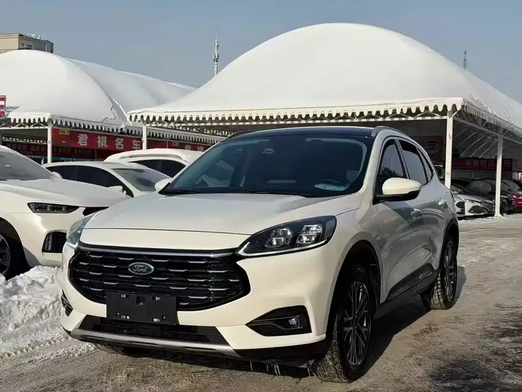 Ford Escape 2023 из CN, фото 2