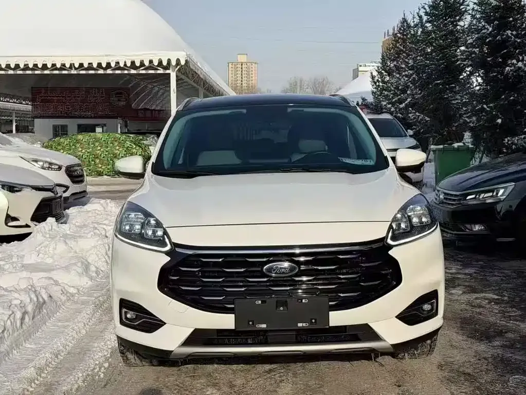 Ford Escape 2023 из CN, фото 3