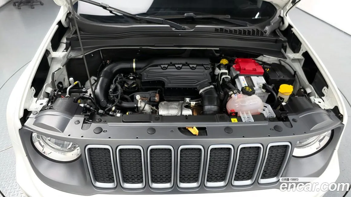 Jeep Renegade 2022 из KR, фото 9