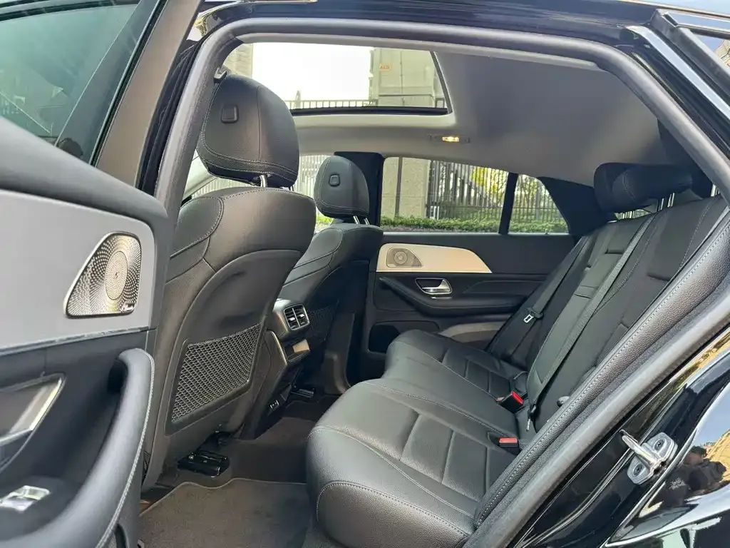 Mercedes-Benz GLE Coupe 2025 из CN, фото 2