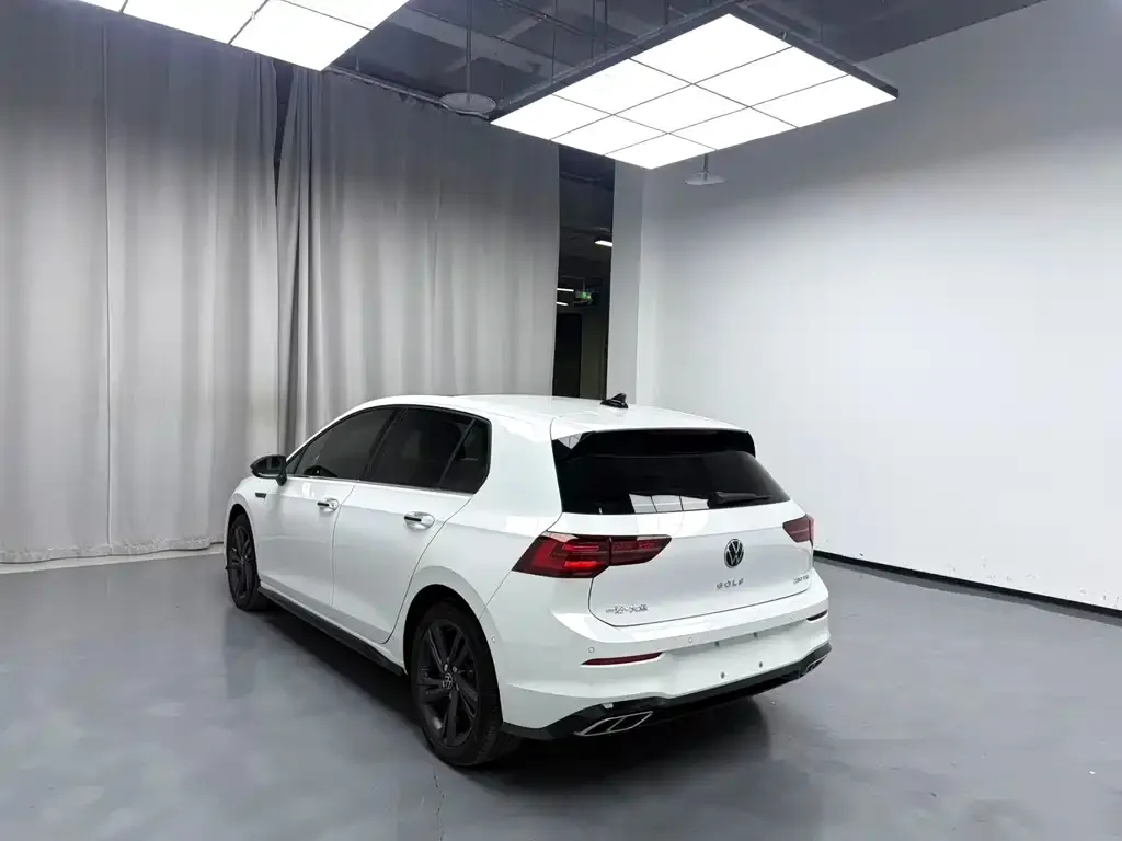 Volkswagen Golf 2022 из CN, фото 5