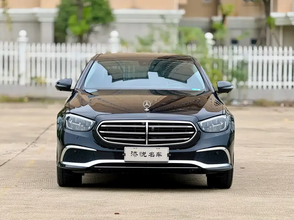Mercedes-Benz E-Class — фото 5